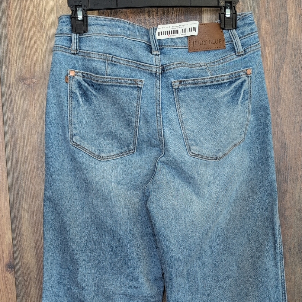 NWT Judy Blue Mid Rise Straight Fit JB88943 MD Jeans 3/26 H147